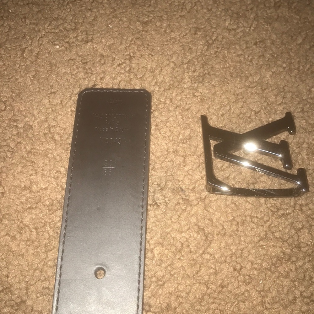 Louis Vuitton Belt - Picture 3 of 4